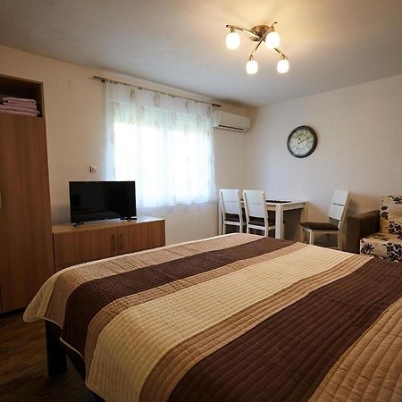 Apartment Azulmburgo Vrnjačka Banja Esterno foto