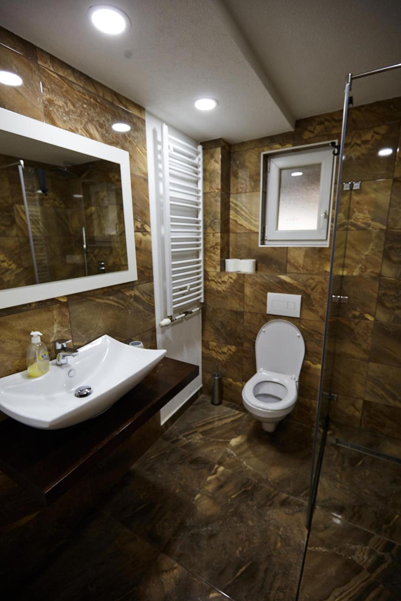 Apartment Azulmburgo Vrnjačka Banja Esterno foto