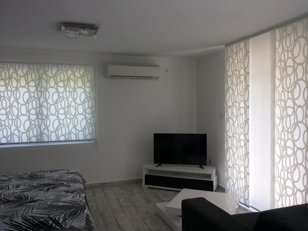 Apartment Azulmburgo Vrnjačka Banja Esterno foto